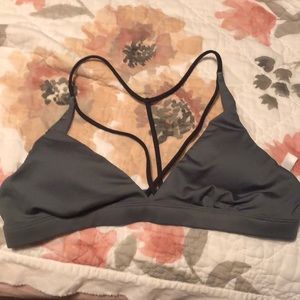 Victoria’s sport strappy sports bra